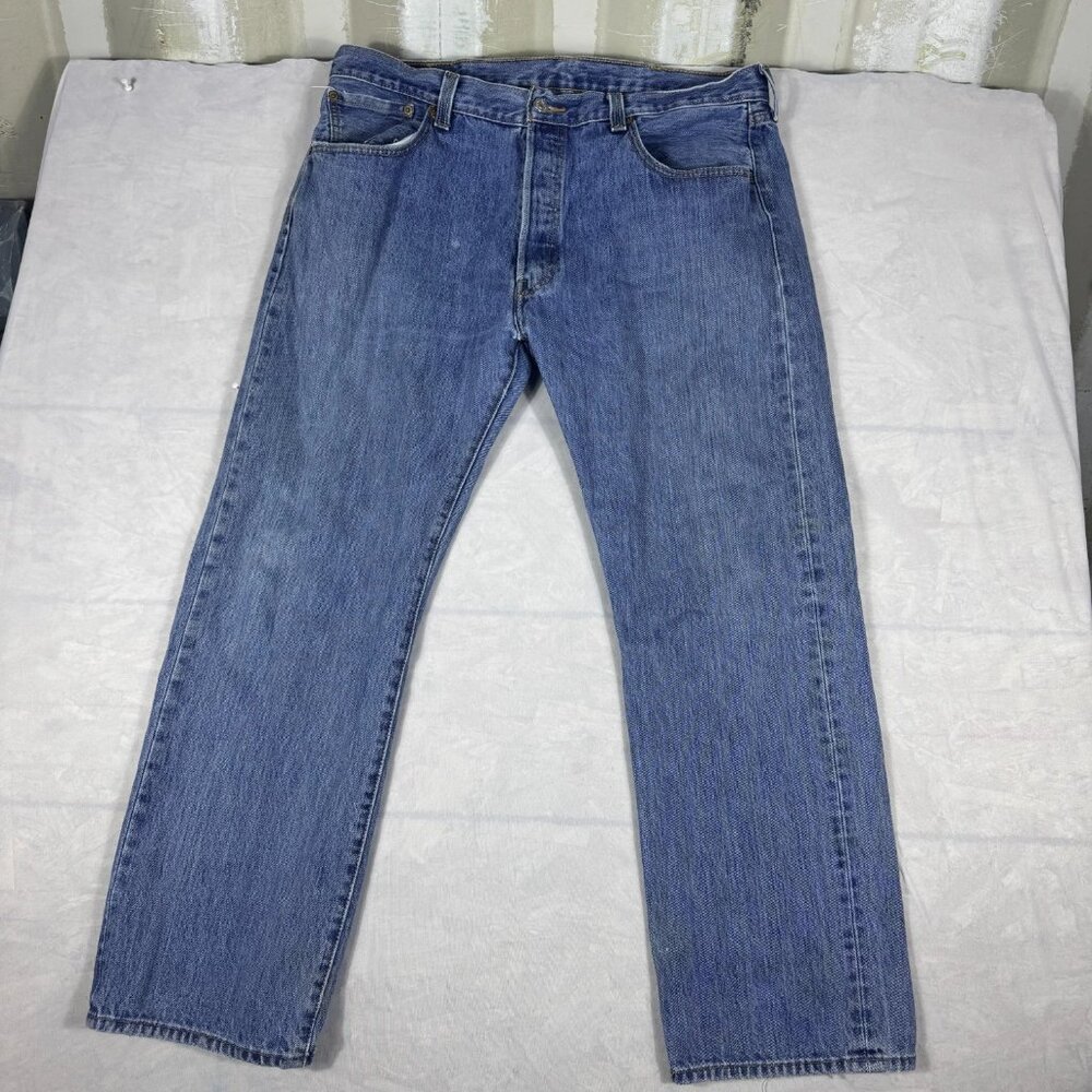 Levi's 501 Men's Straight Fit Jeans Blue Denim Medium Wash 5-Pocket W38 L30